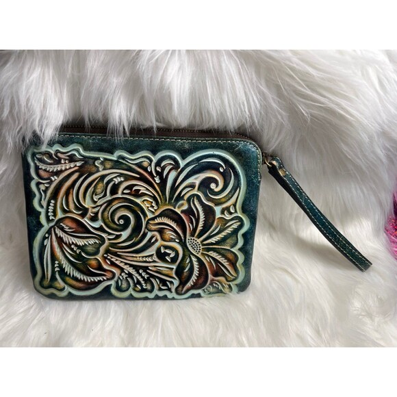 Patricia Nash tooled leather Cassini wristlet like new - Picture 1 of 5